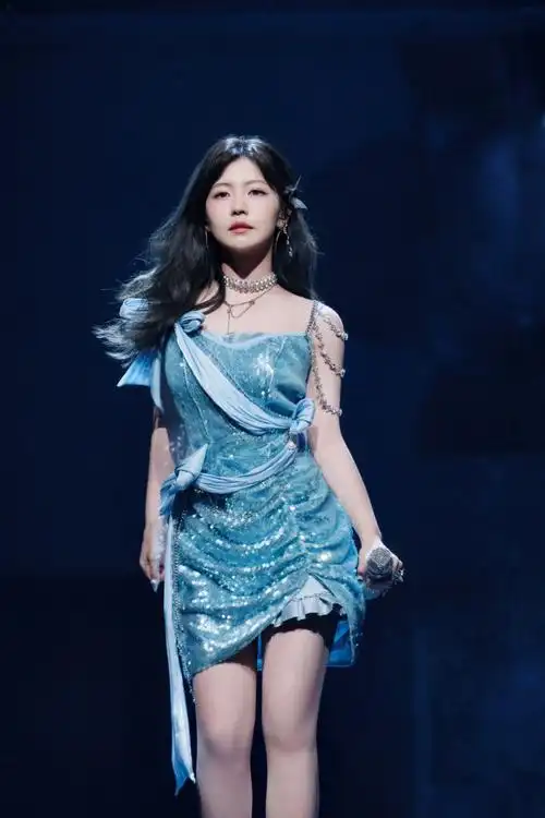 赖美云小七的ab面暖冬音乐会