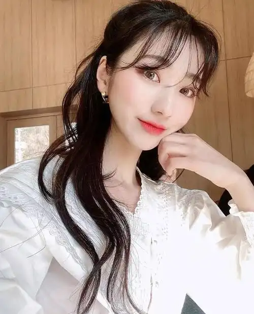 普通长相的女生,如何让人过目不忘?