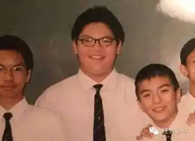黄宗泽晒童年照,肥仔变型男,人生大逆转,再看董子健,郭麒麟,向佐,男神