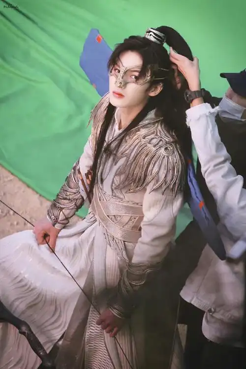 朱正廷星河长明翅膀造型#朱正廷的古装造型确实很顶啊,《星河长明》