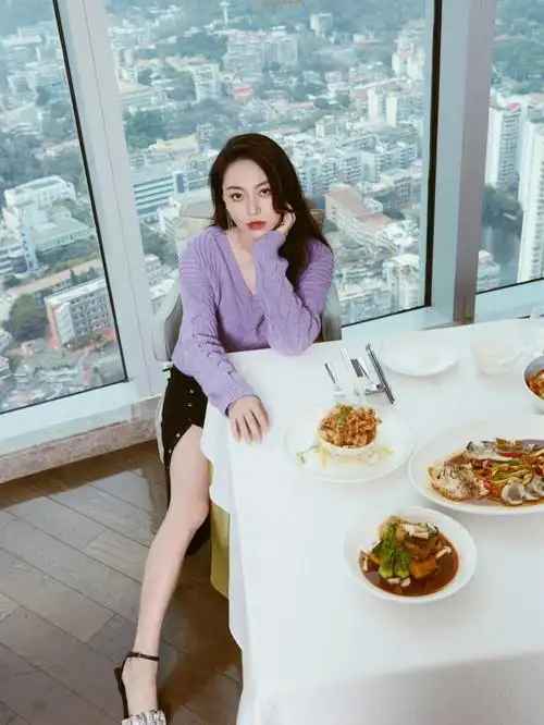 可盐可甜黄梦莹