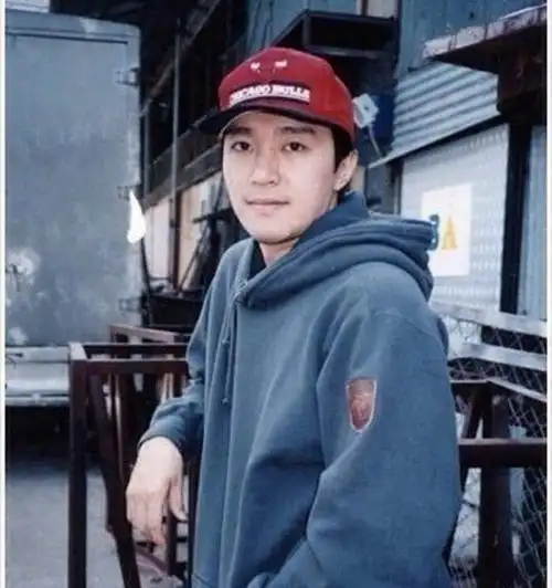 周星驰年轻时,是真的很帅,看完一定要珍藏_腾讯新闻