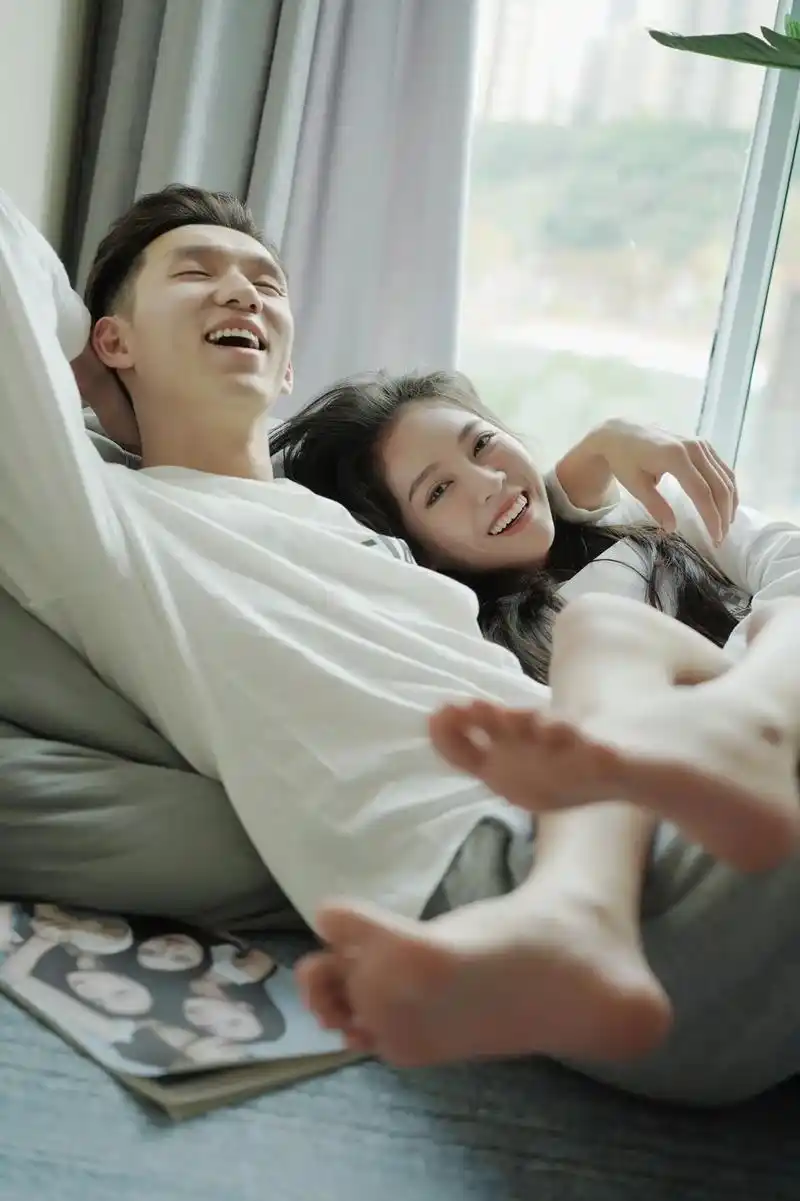 一起走过四季.#情侣拍照姿势 #情侣写真 #情侣照 - 抖音