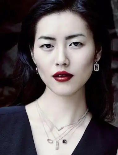 联合丽格第一医疗美容医院王瑞晨博士菱形脸如何改善