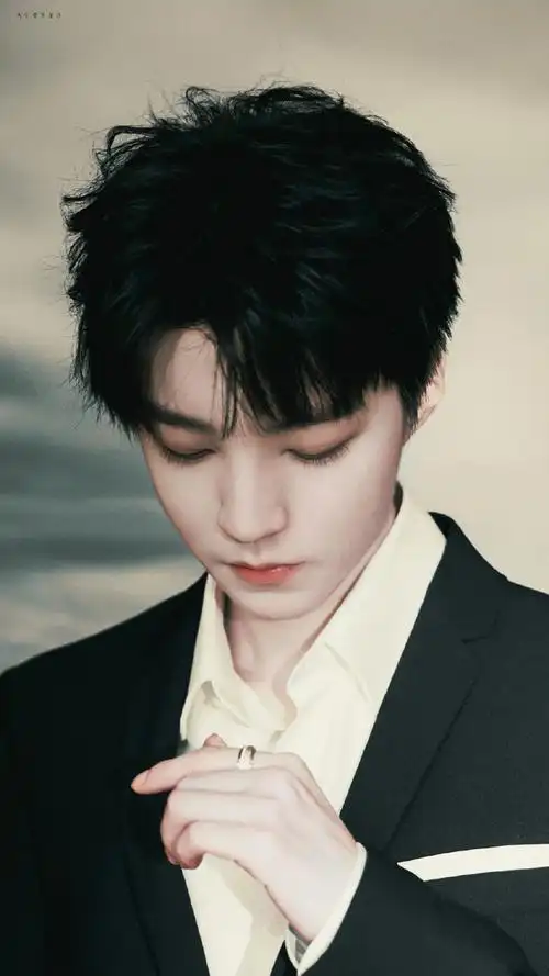 王俊凯素颜彩排#王俊凯超话神仙!