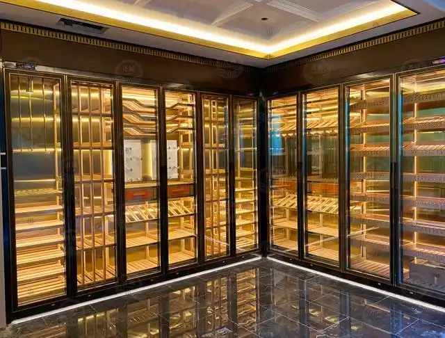 1,私人酒窖六个关键要素:储存空间,通风,恒温,恒湿,紫外线避免,抗震动