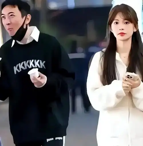 有人羡慕王思聪的艳福,有人则对这么多绯闻女友表示质疑.