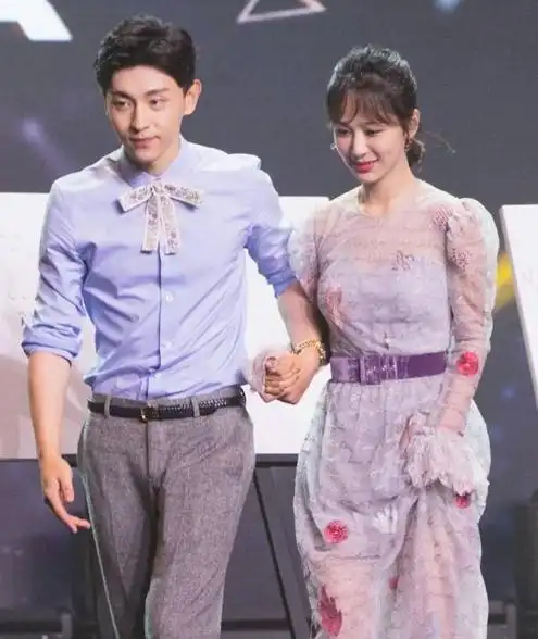 杨紫和邓伦是什么关系?