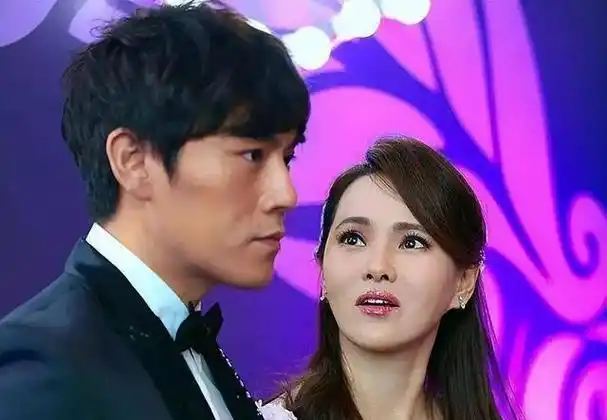 秦昊跻身"顶流",再也不怕被钱砸了,秘诀是有个"爱作"的太太 - 章子怡