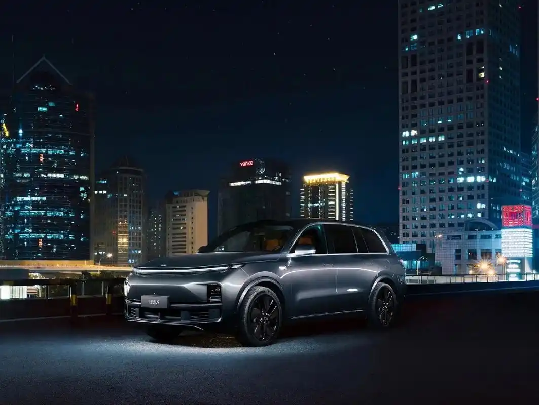 理想l9 max旗舰级新能源suv大尺寸大满足 2022款理想 l9 max版 指导价