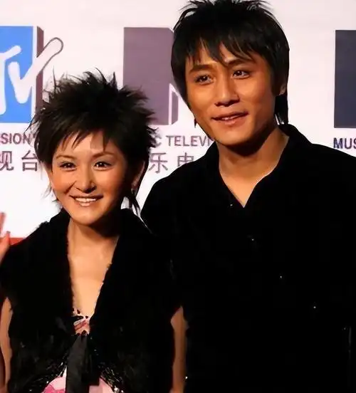 18年后再看刘烨和谢娜他们6年的爱情直到现在还是意难平