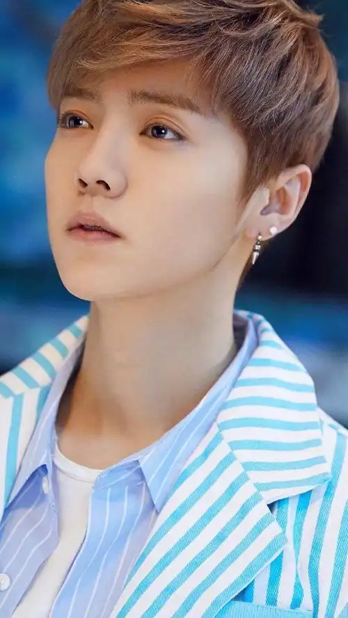 鹿晗～《时差(on call)》mv图-by磨叽磨叽磨叽