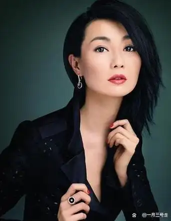 事实证明,"无夫无子"孤身住贫民窟的张曼玉,已去往另一条道路