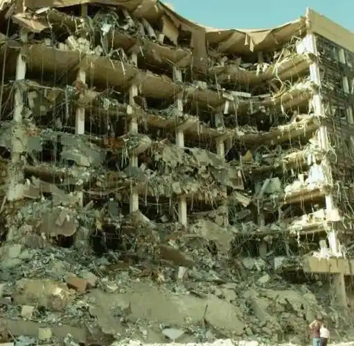 原创1995年美国联邦大楼突然爆炸引起6级地震从此宣布死刑有效