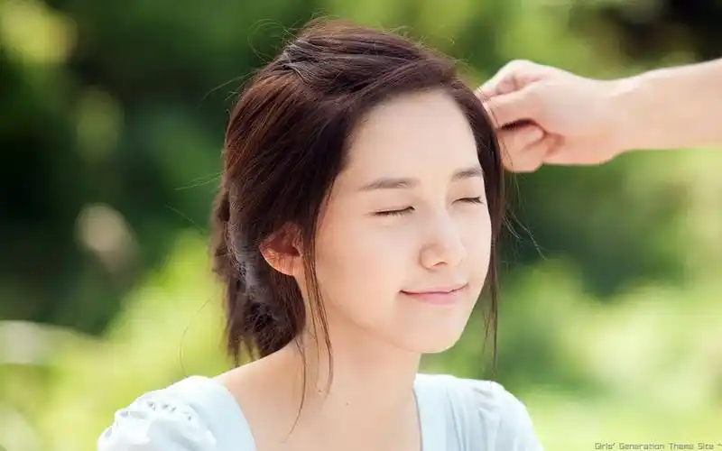 林允儿yoona写真高清桌面壁纸