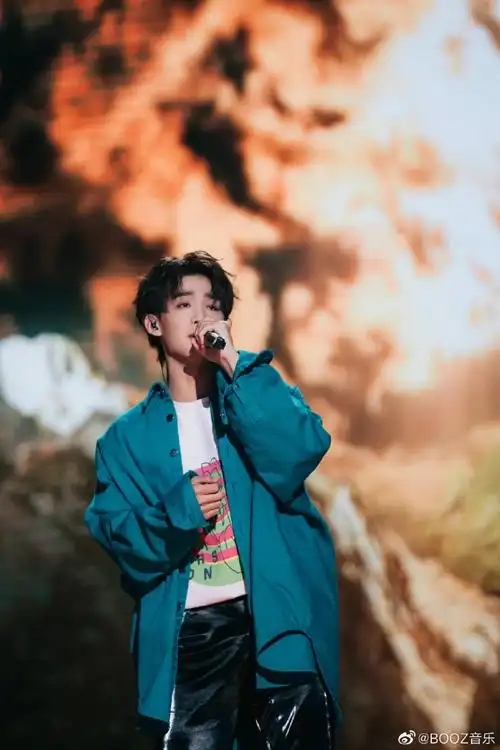 王赫野ep万物法则#新人歌手王赫野的全新ep《万物法则》个人强烈安利