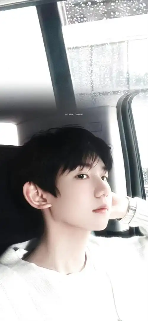 不是要盘点小汤圆吃的多好,毕竟光露脸的都放不下#王源全新创作ep叮叮