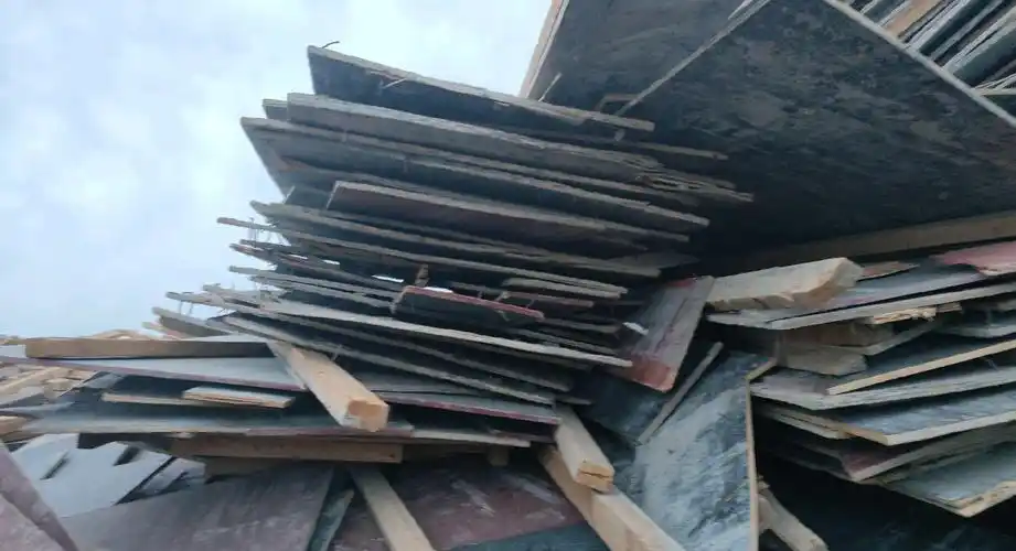 工地退场 低价处理一批木方 木板