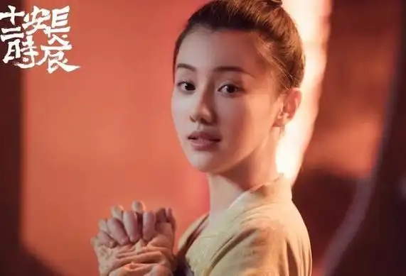 王鹤润家里做了什么王鹤润是富二代吗