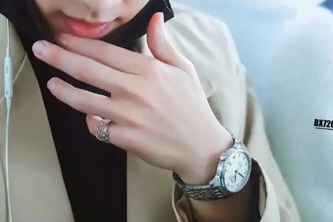 肖战1005生日快乐