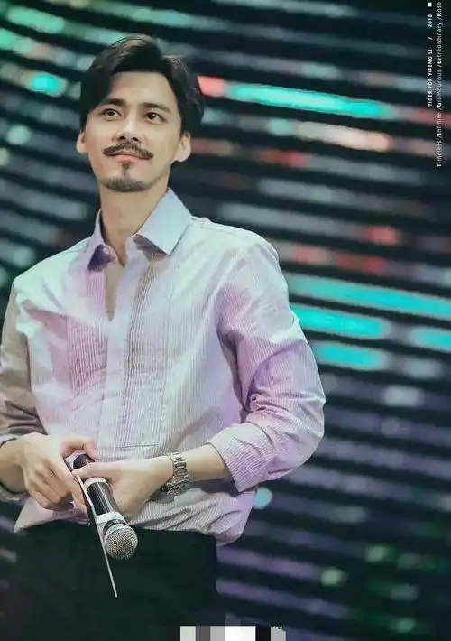 给男星p上胡子:肖战就是男版张柏芝,看见刘昊然应该改口了