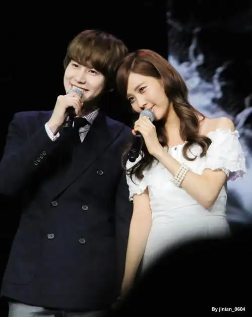 少女时代唱跳《the boys》英文版 徐贤与sj圭贤被赞温暖情侣
