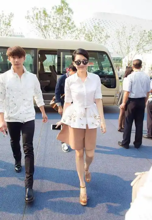 穿衣抓住这4点体重不是问题120斤的刘涛比107斤的许晴还显瘦