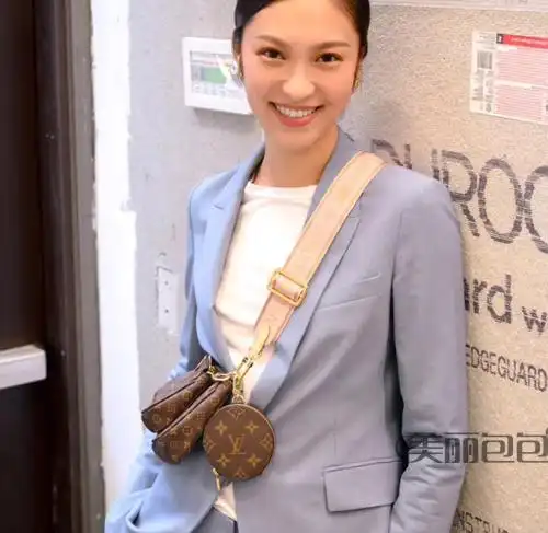 中外明星街拍showlvmulti三合一麻将包背起来有多nice