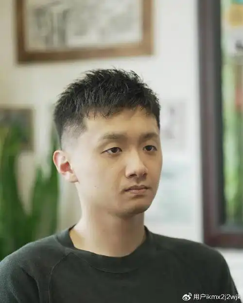 两侧铲短男发,让你帅出新高度,清爽利落还时尚|男发|发型|男士_新浪