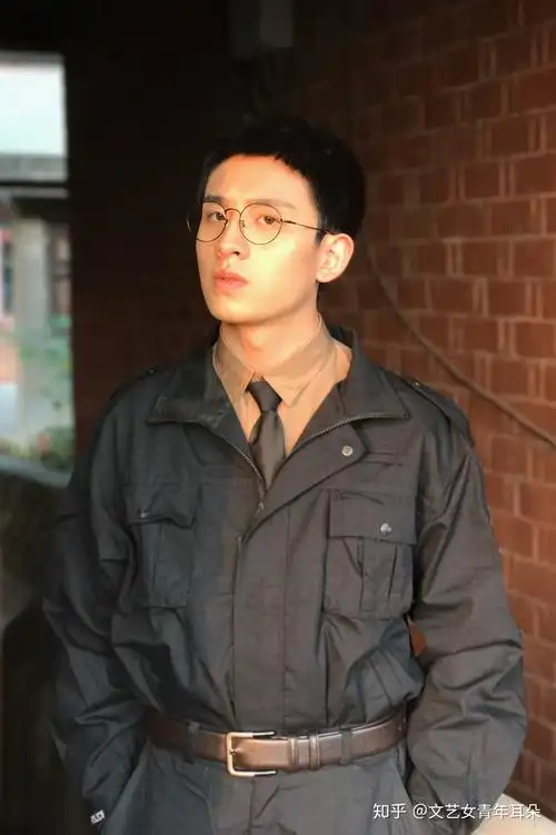 有哪些适合做壁纸或卡贴的焦迈奇的照片