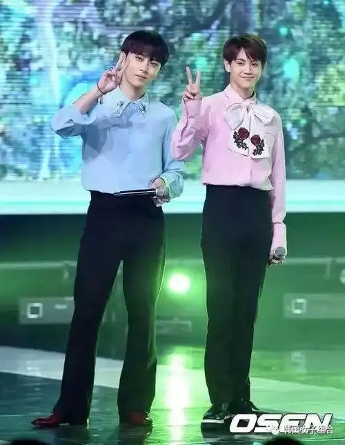 身高没有170就靠身材好比例女偶像只有160公分却是标准9头身