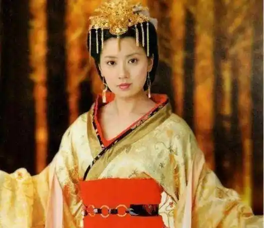 原创刘晓庆再扮少女武则天一身粉红身形发福记七万句台词不服老