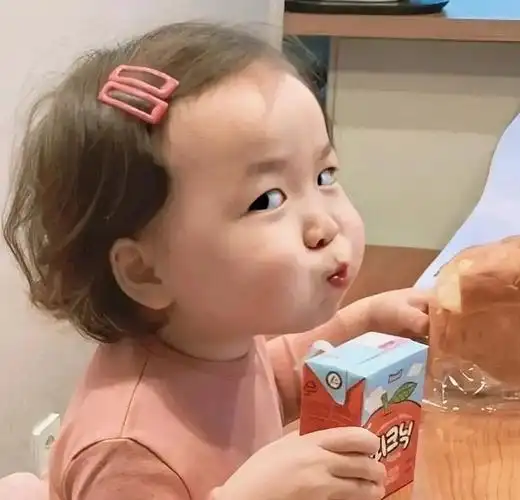 求类似这种搞怪小女孩儿的头像耶