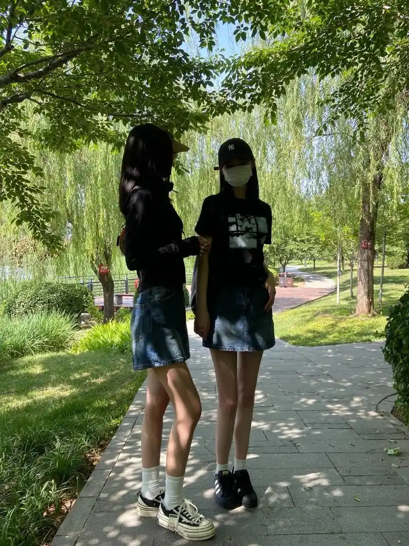 变成美女的第一步 丢掉宽松衣服.