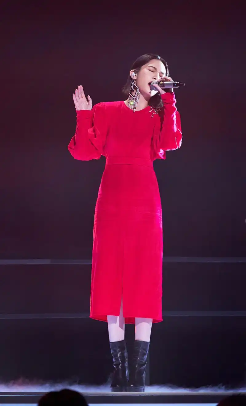 杨丞琳:《乘风破浪的姐姐2》让我更懂什么是团魂