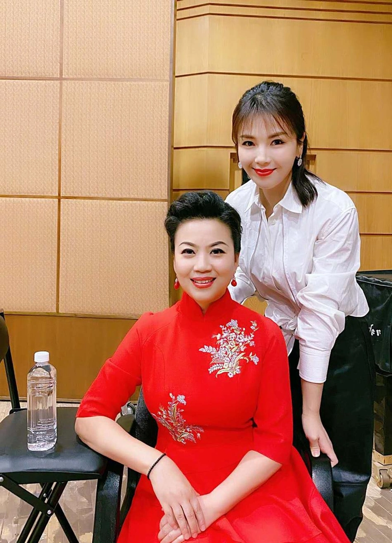 原创春晚常客张也亲情和爱情背后都有泪