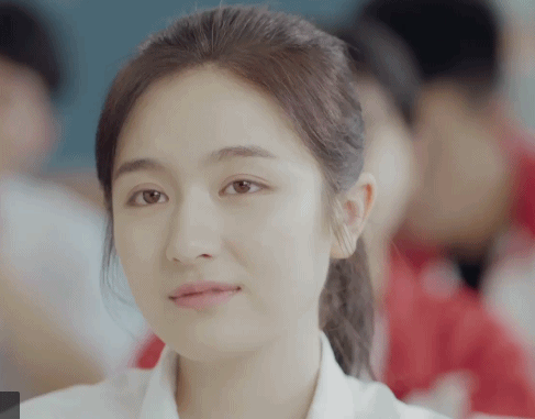 南向晚美强拽女主# 李兰迪新剧的这个角色. 来自呱呱养乐多 - 微博