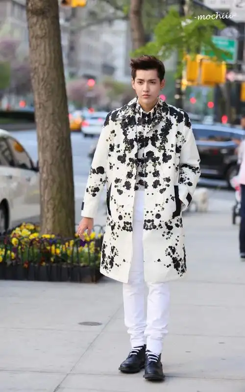 2015吴亦凡纽约购物 givenchy街拍_高清图片大全-爱豆app