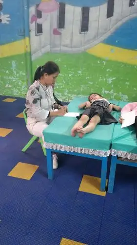 雷州市爱宝儿幼儿园——2019年11月5日幼儿体检