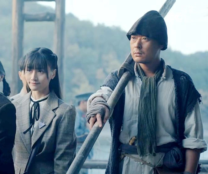 《绝密使命》悬念迭起:酒局暗藏杀机,大表哥被特务带走