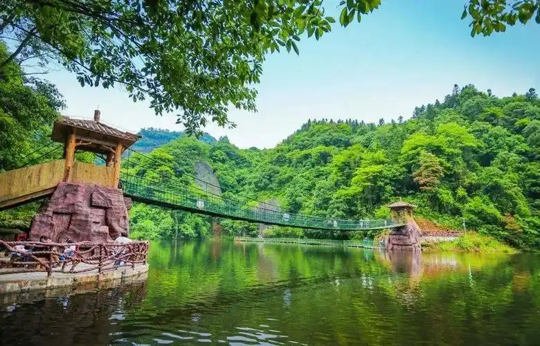 九江市修水县征村乡东浒寨风景区