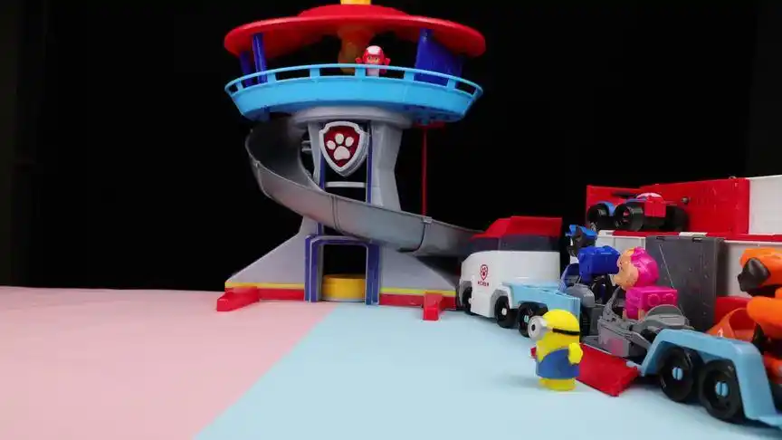 汪汪队总部集合,熟悉的动画来了,小黄人也想加入汪汪队了