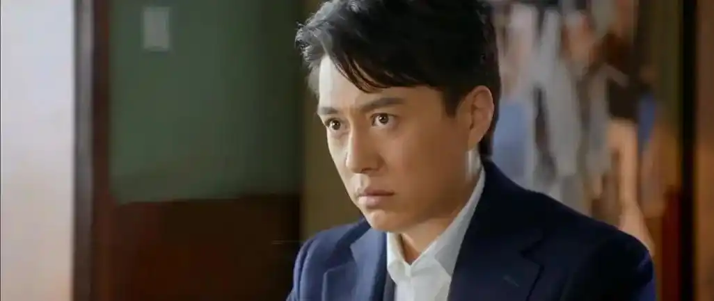 电影靳东(靳东,危机才刚刚开始)