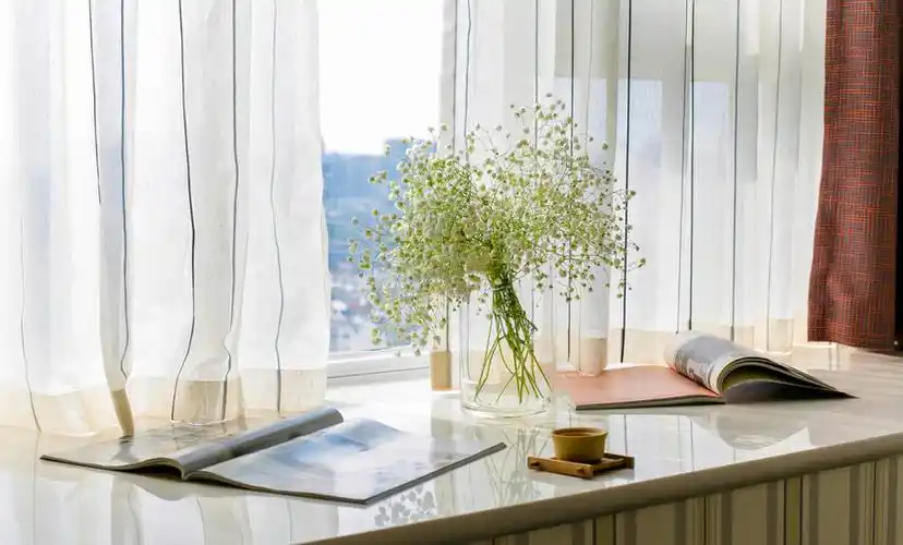 阳光透过窗户进入房间  暖意尤存餐厅就是一个字"大"卧室的整体搭配都