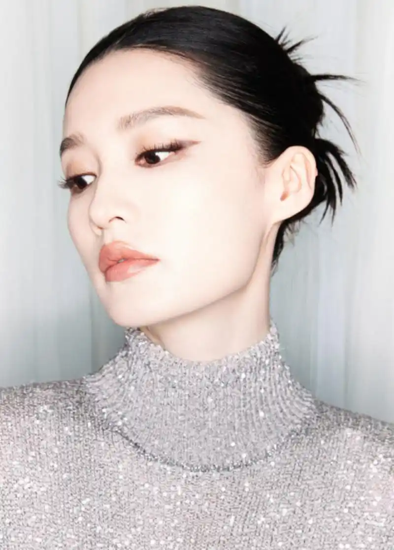 李沁的这套礼服,感觉如何?