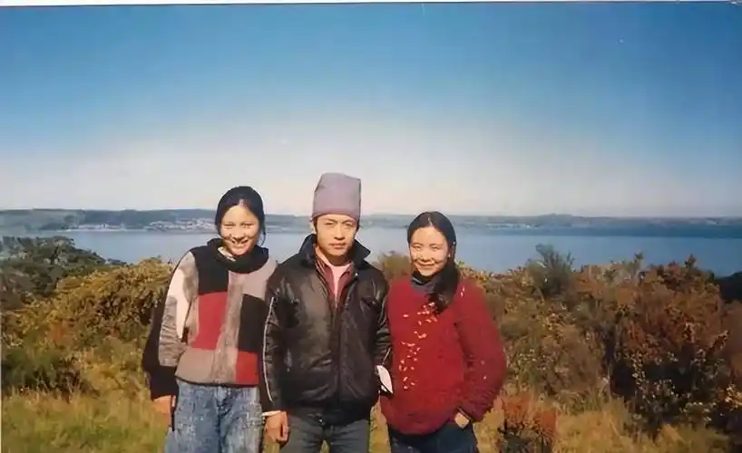 北大才女插足两段婚姻,害得顾城家破人亡,多年后却说是被强迫的_李英