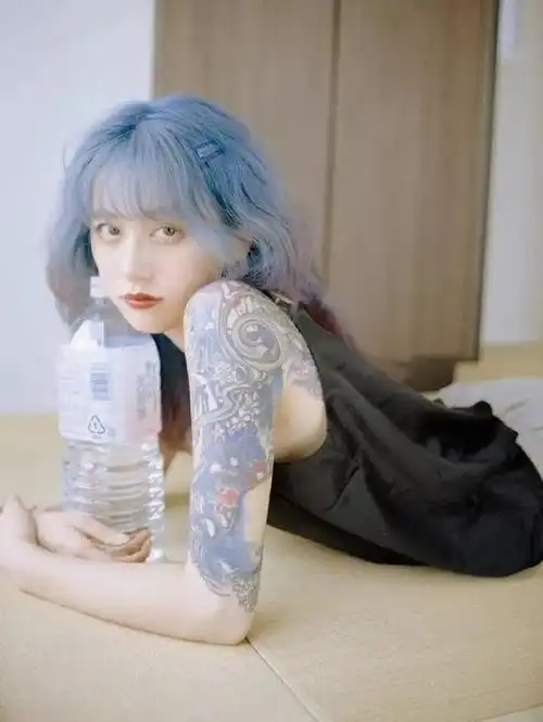 黑尾酱早期美照大曝光!