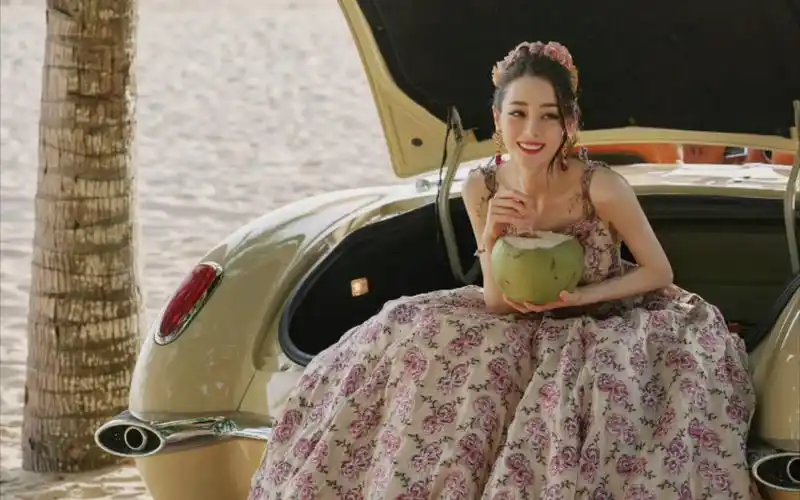 热巴红毯心动混剪(这段时间的)图片来自于网络