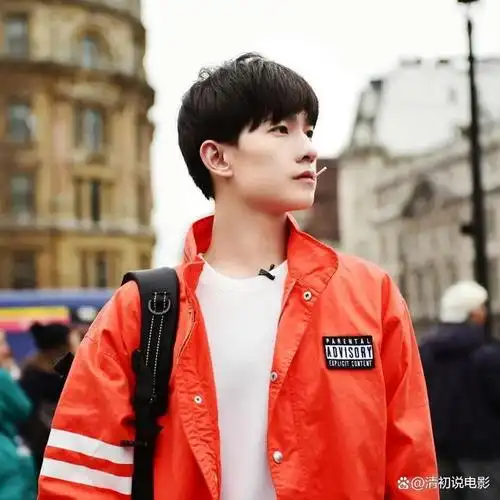 从清秀少年到"方脸大叔",32岁的杨洋是不是也遇到了中年危机?