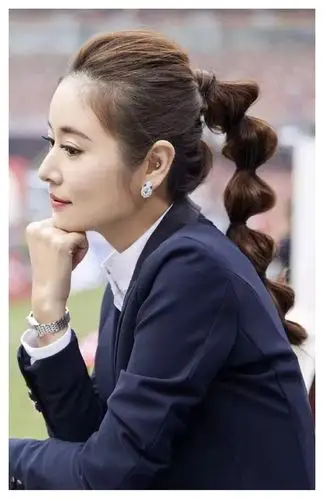 适合夏天的几款编发明星最喜欢的编发造型美翻了